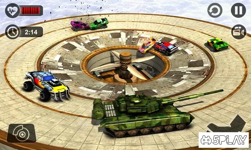 Whirlpool Demolition Derby Tank War Hero screenshot 1