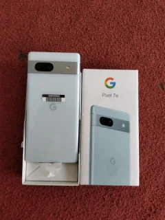 Справжні фотографії Google Pixel 7A з'явилися в різних кольорах справи