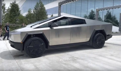 Продемонстровано вдосконалений прототип електроенергії Tesla Cybertruck Electric