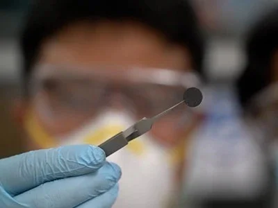 Новий акумулятор від Graphene заряджається в 70 разів швидше, ніж літію  